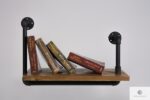 Holzregal für Bücher ins Wohnzimmer DENAR
