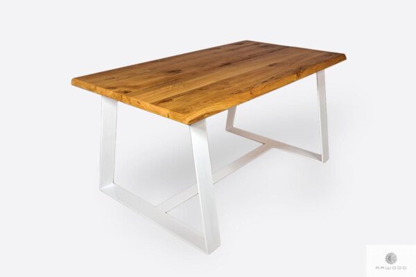 Tisch mit Tischplatte aus Eichenholz auf Metallbeine MERGE