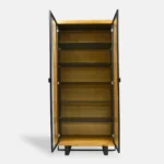 Vitrine aus Eichenholz für das Wohnzimmer des Büros MOCCA II