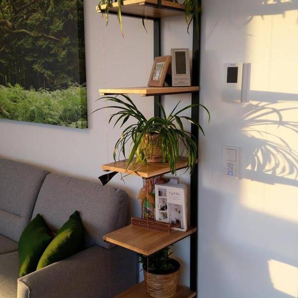 Regał loftowy dębowy z półkami do salonu gabinetu IBSEN