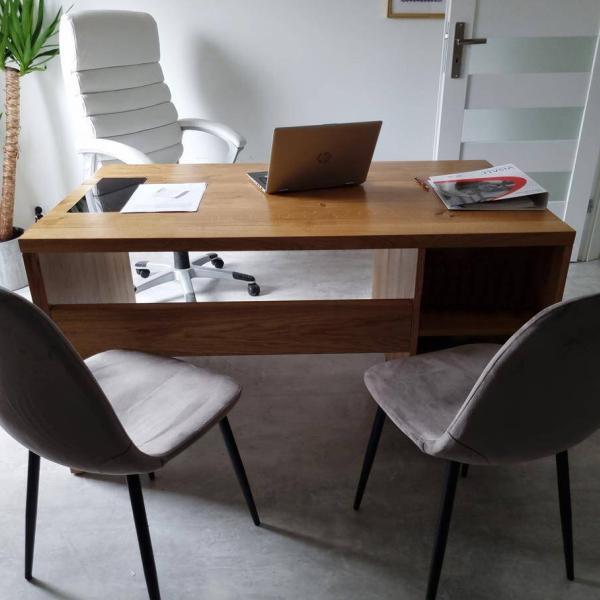Solidne nowoczesne dębowe biurko do gabinetu MOCCA