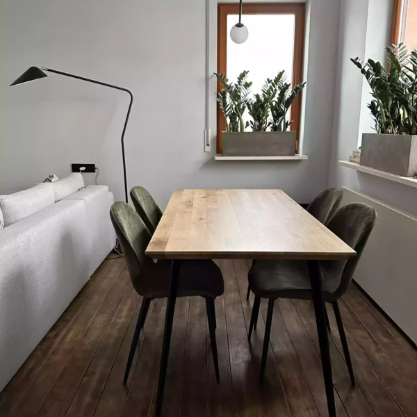 Stół do salonu z drewnianym blatem VITA II