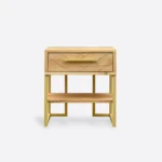 Nachttisch aus Holz mit Fischgrätenmuster auf Metallbeinen für das Schlafzimmer CARIN