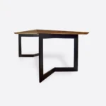 Eichentisch mit Metallbeinen im Loft-Stil GOVER