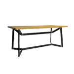 Industrieller Esstisch GERES mit Eichenplatte auf einem Metallgestell