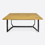 Industrieller Esstisch GERES mit Eichenplatte auf einem Metallgestell