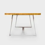 Moderner Esstisch aus Eichenholz für das Esszimmer MERE