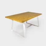 Moderner Esstisch aus Eichenholz für das Esszimmer MERE